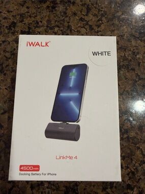 iWALK LinkPod 4 Docking Battery for iphone 4500mAh Color WHITE Portable